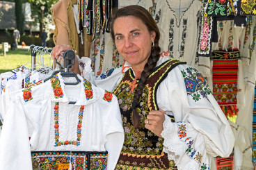 Best Souvenirs to Bring Home from Romania | Tour in Romania