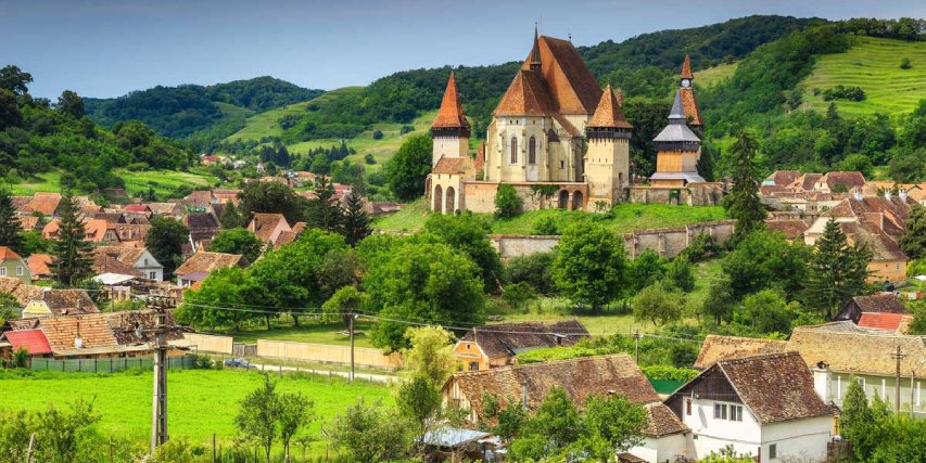 The Best Destinations for an October Vacation in Romania