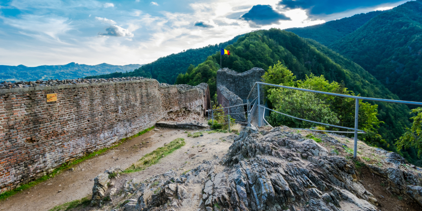 In this picture we have Poenari Fortress, the Dracula House in a sunny day.