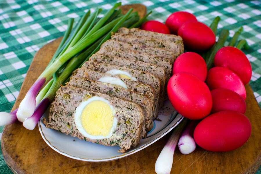 Drob de miel is a traditional romanian dish for Easter