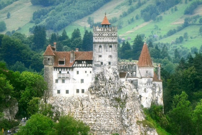 Why Visit Bran Castle in Winter: A Seasonal Guide